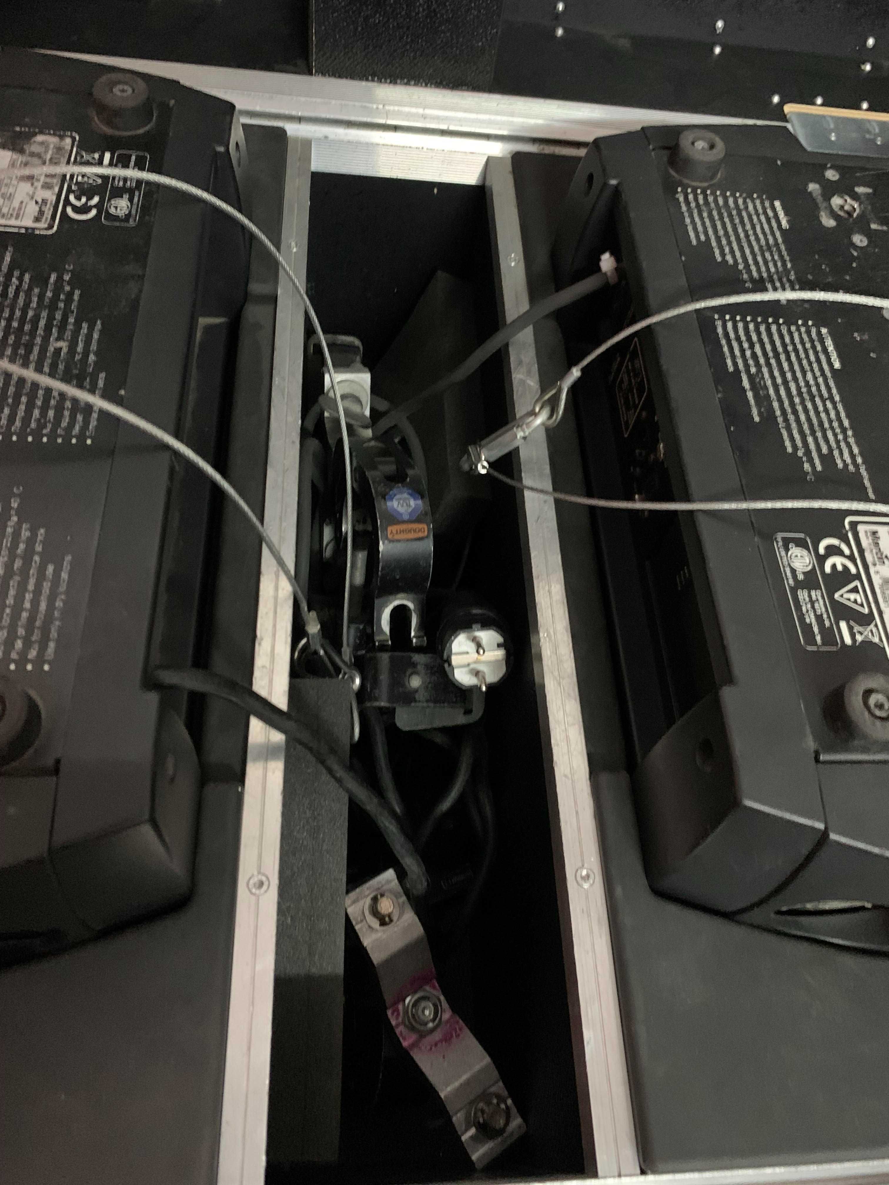 Spot Martin Mac 700, CMY - com cases