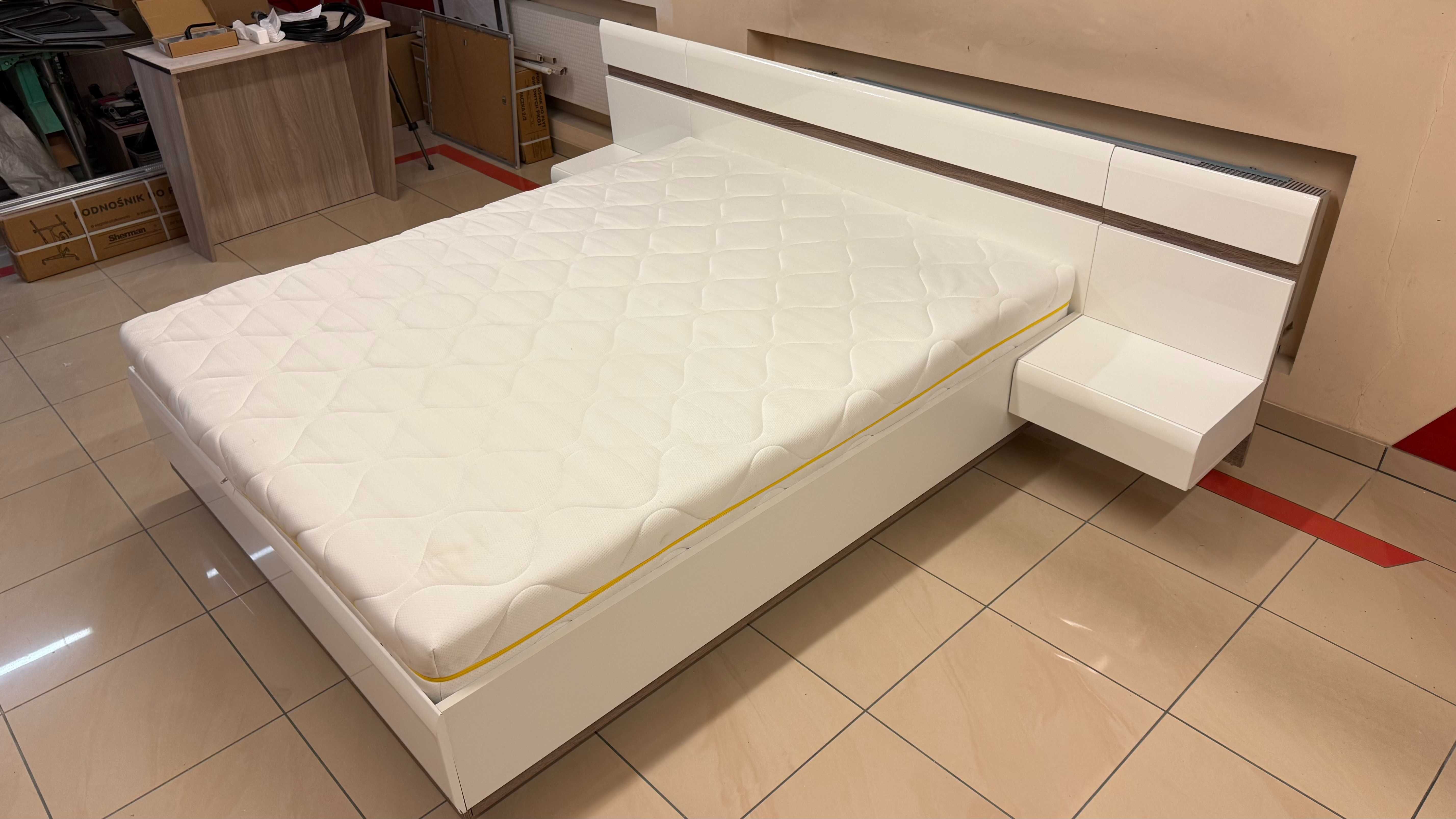 Sypialnia plus materac
