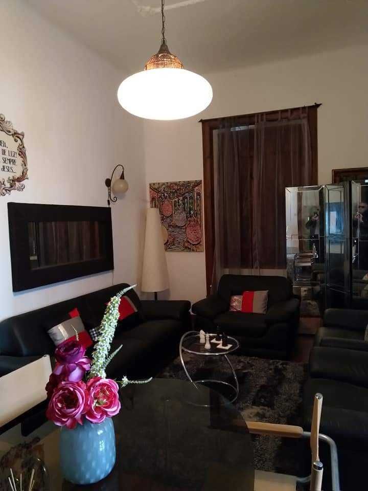 Casa  com capela , 485 M2, 20 div.. ,