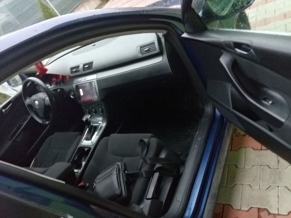 Продається Пасат Б6 на автоматі.На європейській регістрації.