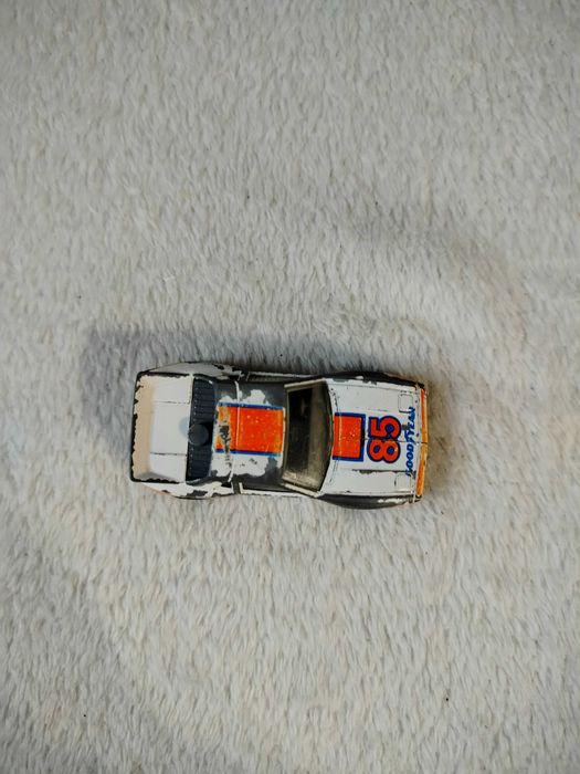Matchbox Pontiac Fiero / rok 1985