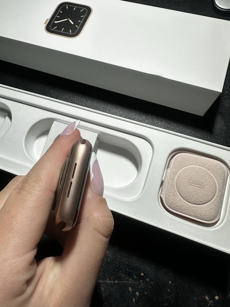 Apple Watch series 5 44mm