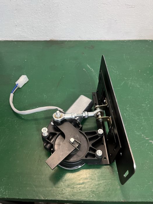 Откидные рамки на номера