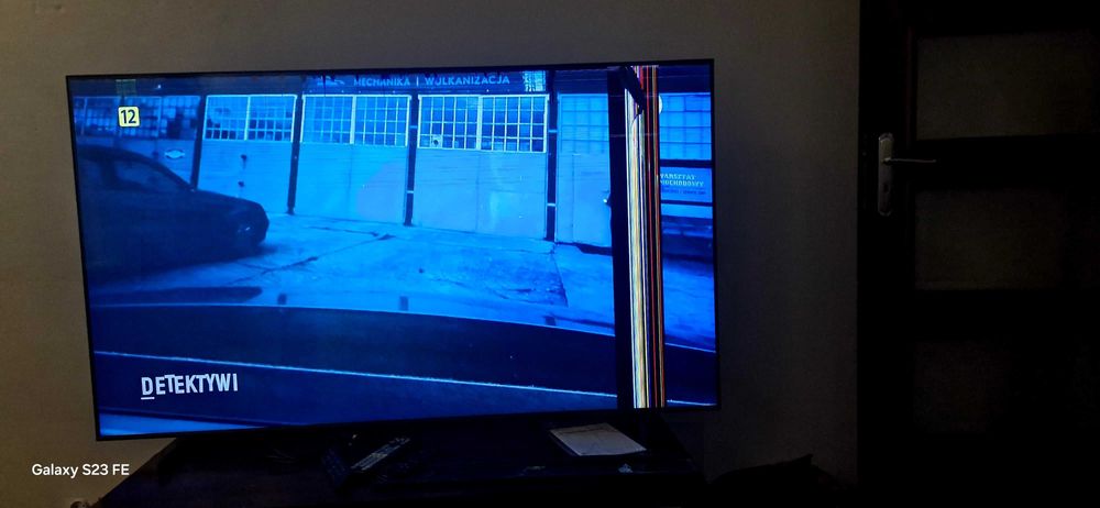 Telewizor Samsung 65 uszkodzony