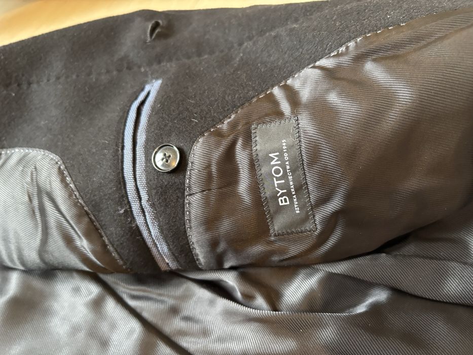 Męski czarny płaszcz Bytom 75% wełna / wełniany Rozmiar 50