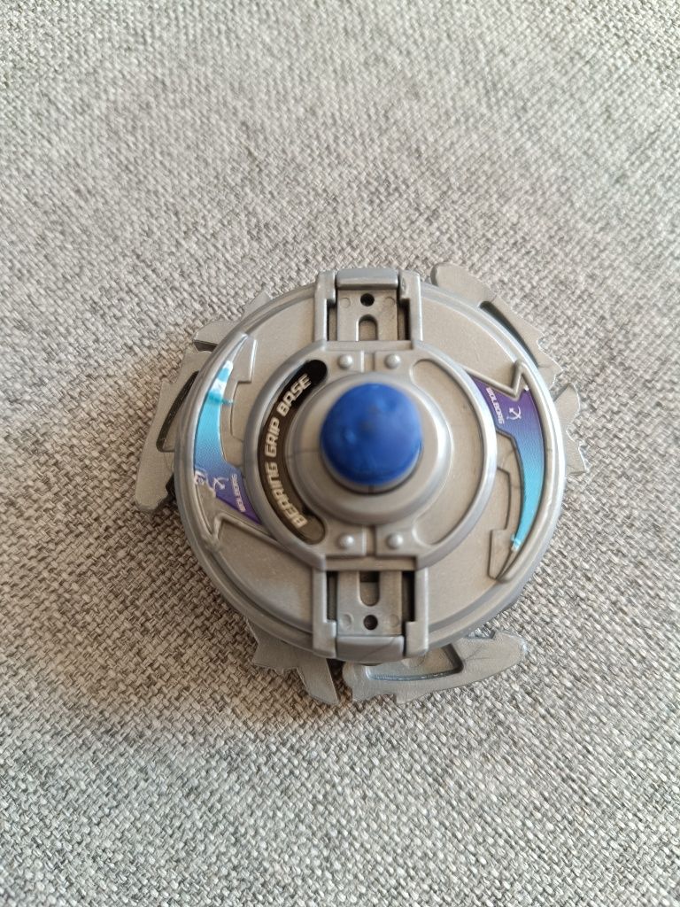 Beyblade Driger e Beyblade  wolborg 2
