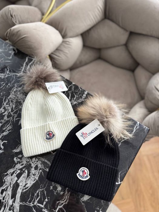 Шапки зимові Moncler
