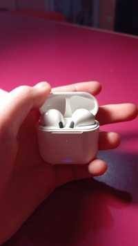 Навушники про 4нові білі,з зарядом в комплекті (писати в вайбер)