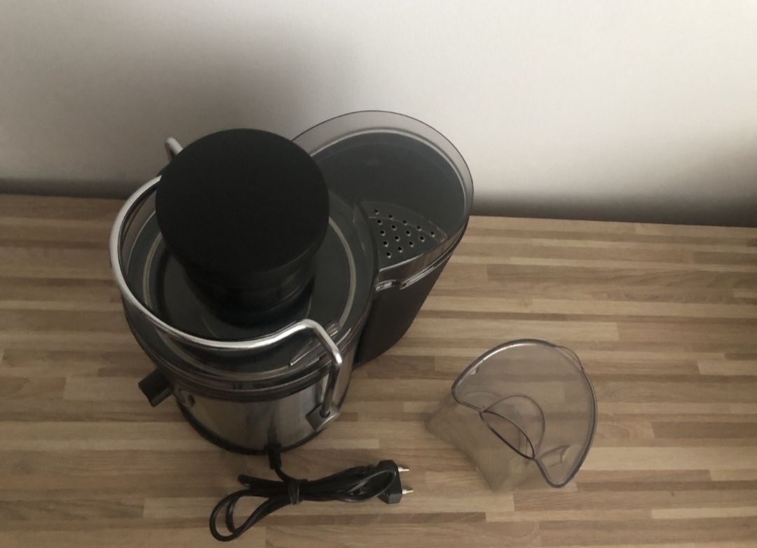 Jak Nowa Sokowirówka Łucznik 600W 2005S robot kuchenhy blender mikser