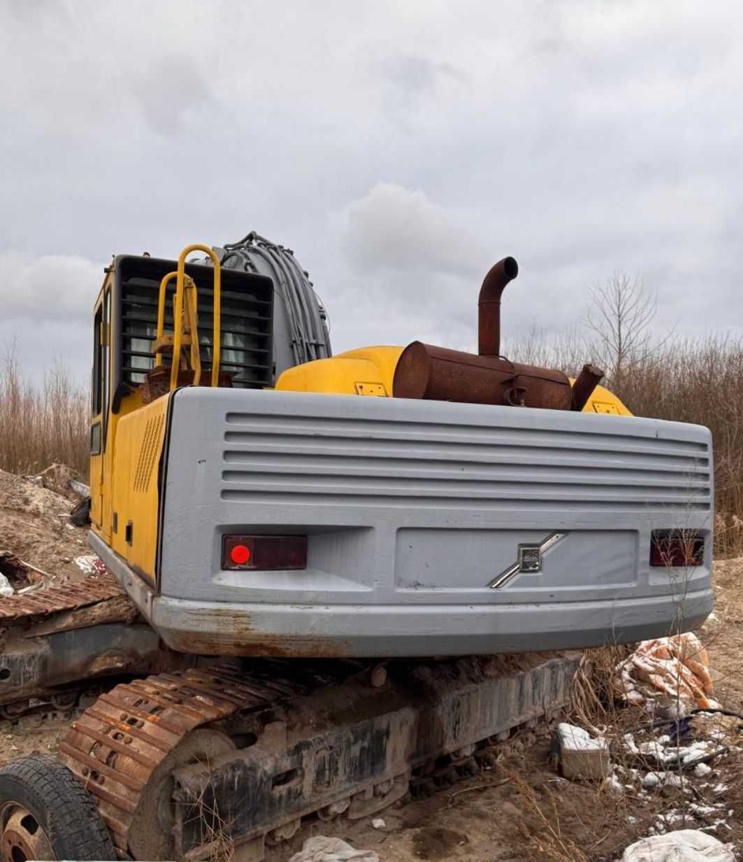 Экскаватор Volvo  EC 240CL 2004