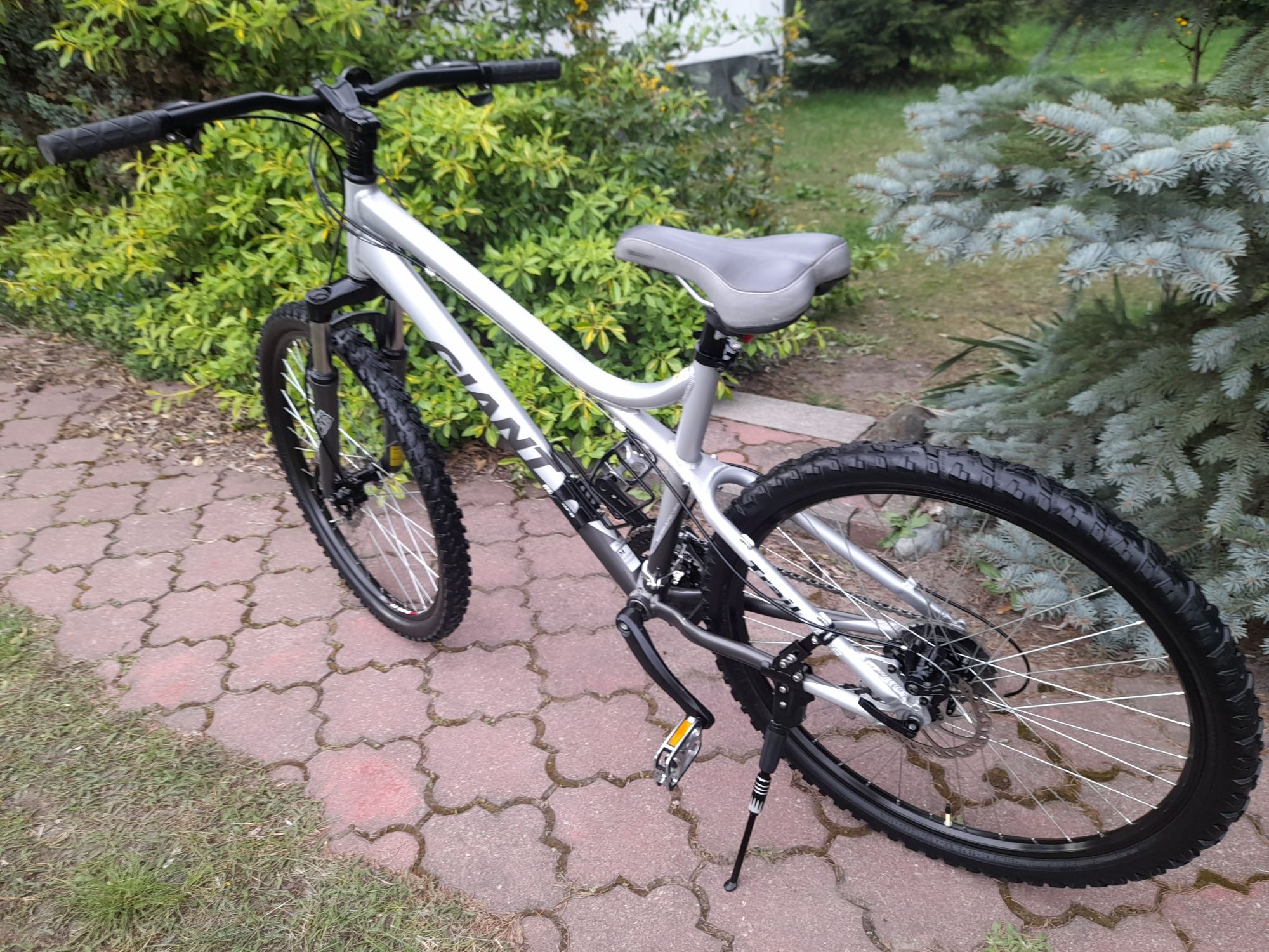 26" M porzadny rower MTB Giant trail Alu tarczowe klamkomanetki