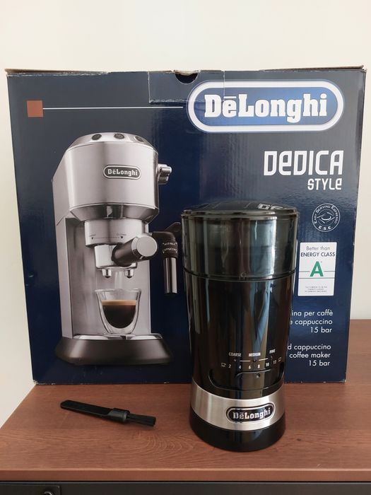 Maquina de Cafe Manual Delonghi Dedica Style + Moinho KG210