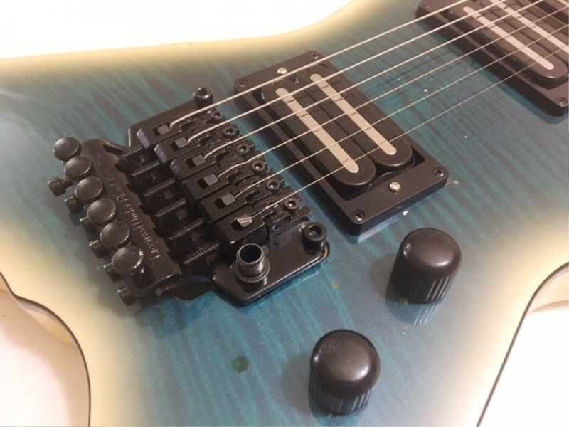 Guitarra IBANEZ Made in Japan de 1984 em bom estado de funcionamento