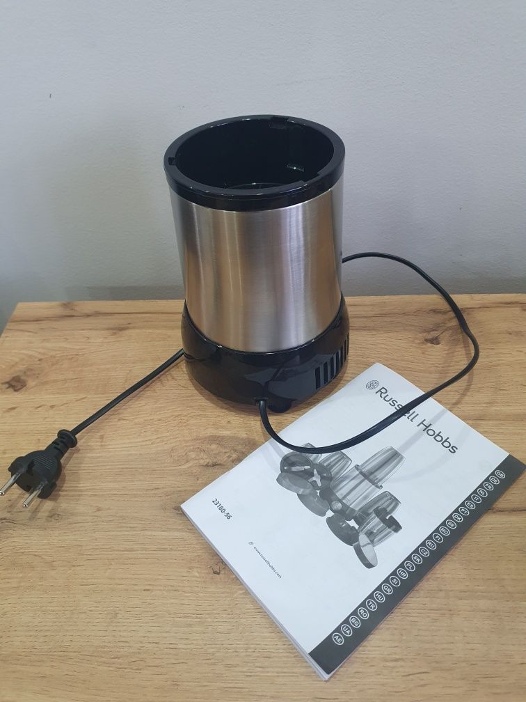 Blender Kielichowy Russell Hobbs Nutri Boost 700W