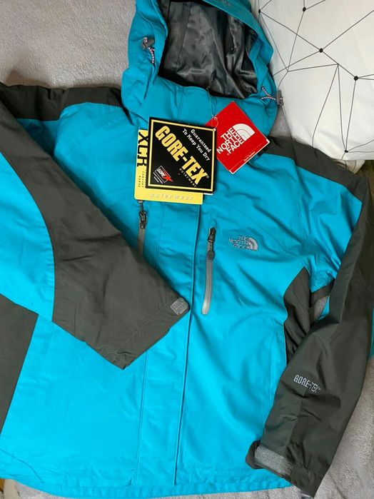 Куртки жін. North Face Helly Hansen Jack Wolfskin Adidas