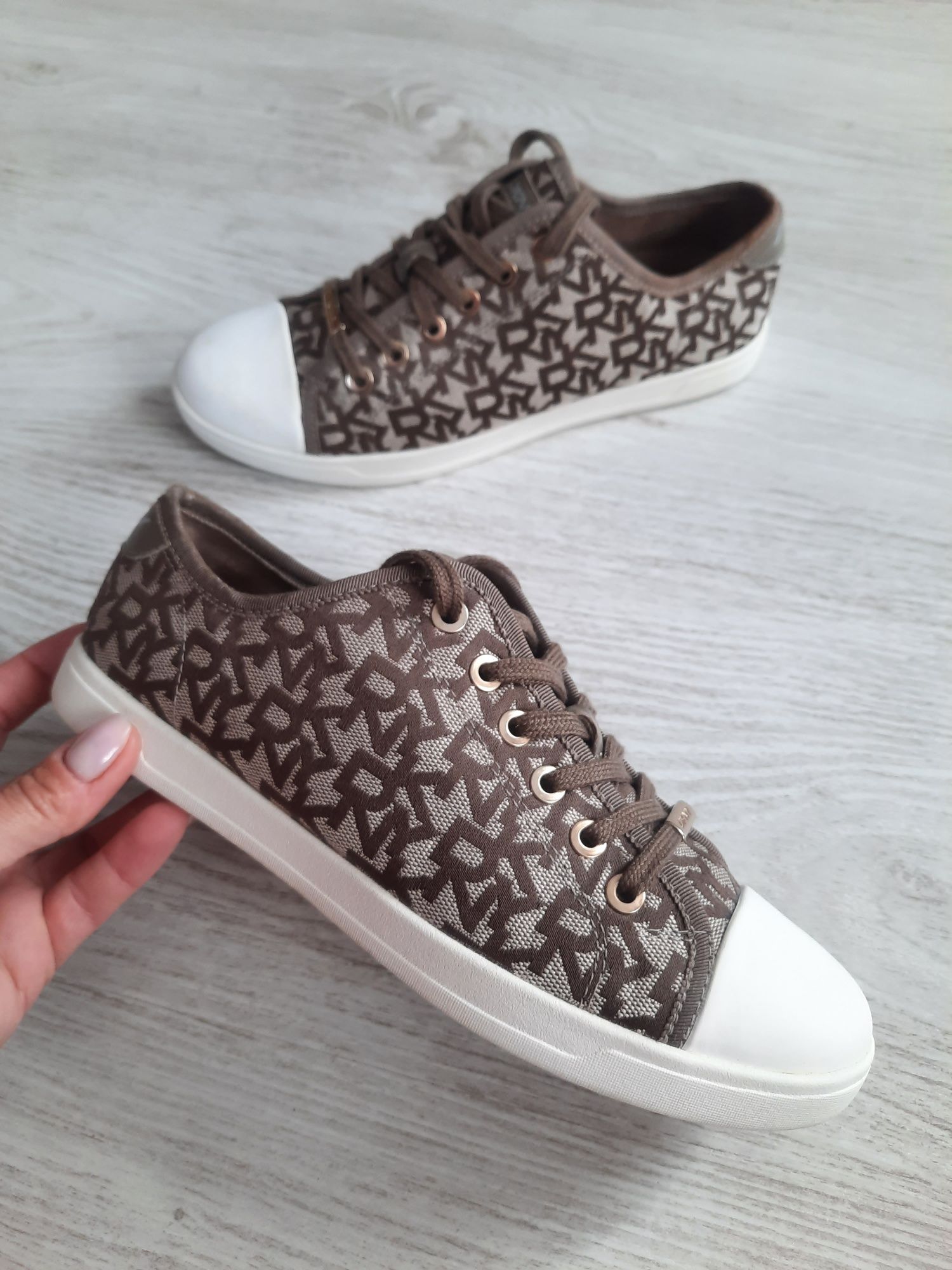Кеды Dkny кеди мокасины кроссовки кеди черевики 24см р.37.5-38
