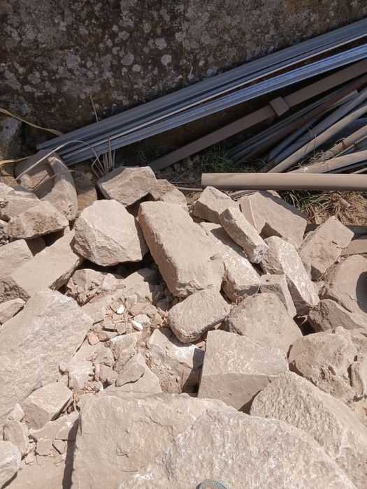 Pedra com mais de 100 anos