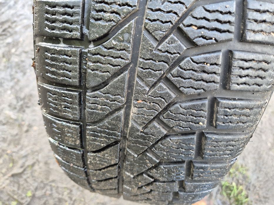 Koła zimowe, felgi 16 cali, ford 5x108, opony 2023rok, 215/55/16