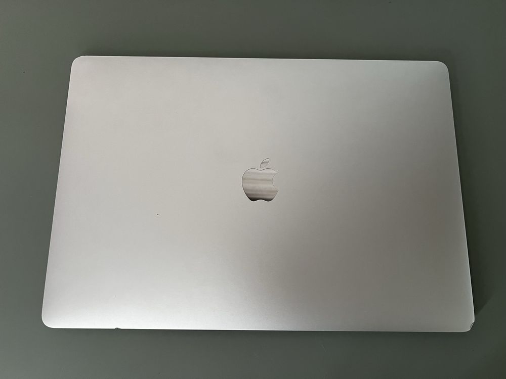 Apple Macbook Pro 15” 2018 Touch Bar