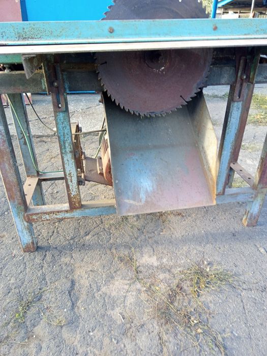 Деревообробний станок