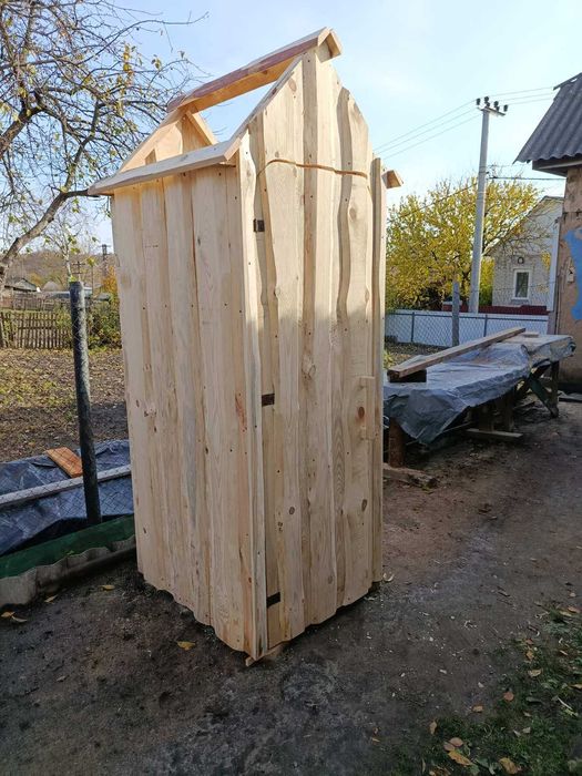 Туалет уличный, из сосны