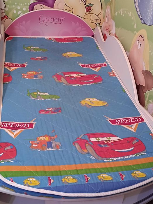 Ліжко дитяче машина