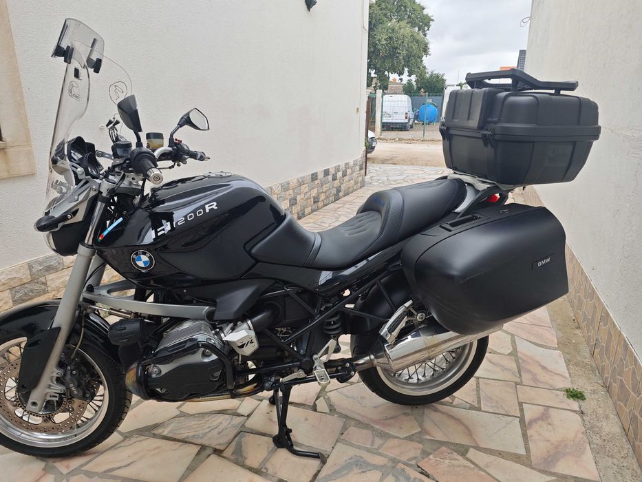 BMW R 1200 R com alguns extras