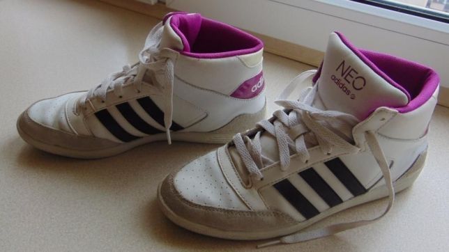 Buty sportowe ( młodzieżowe, chłopięce ) Adidas NEO - rozm. 40