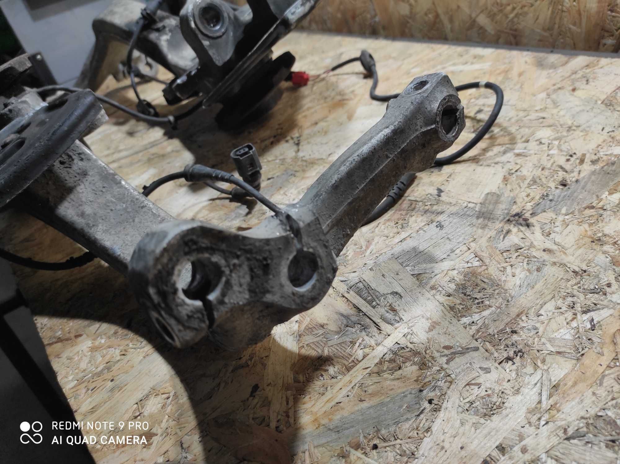 Audi A6 C5 a4 b6 B7 zwrotnica aluminiowa piasta 16 1.8 1.9 2.0 2.4 3.0