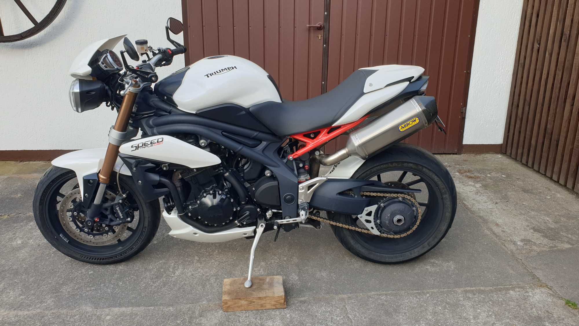 Triumph Speed Triple 1050, rok prod. 2011