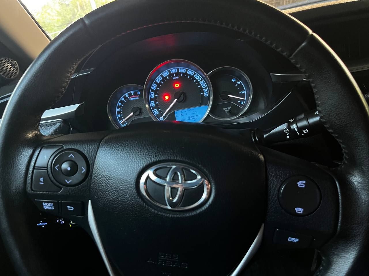 Toyota Corolla 1.6 газ/бенз. 2016