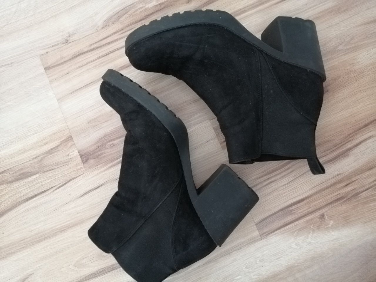 Czarne botki na obcasie H&M 41