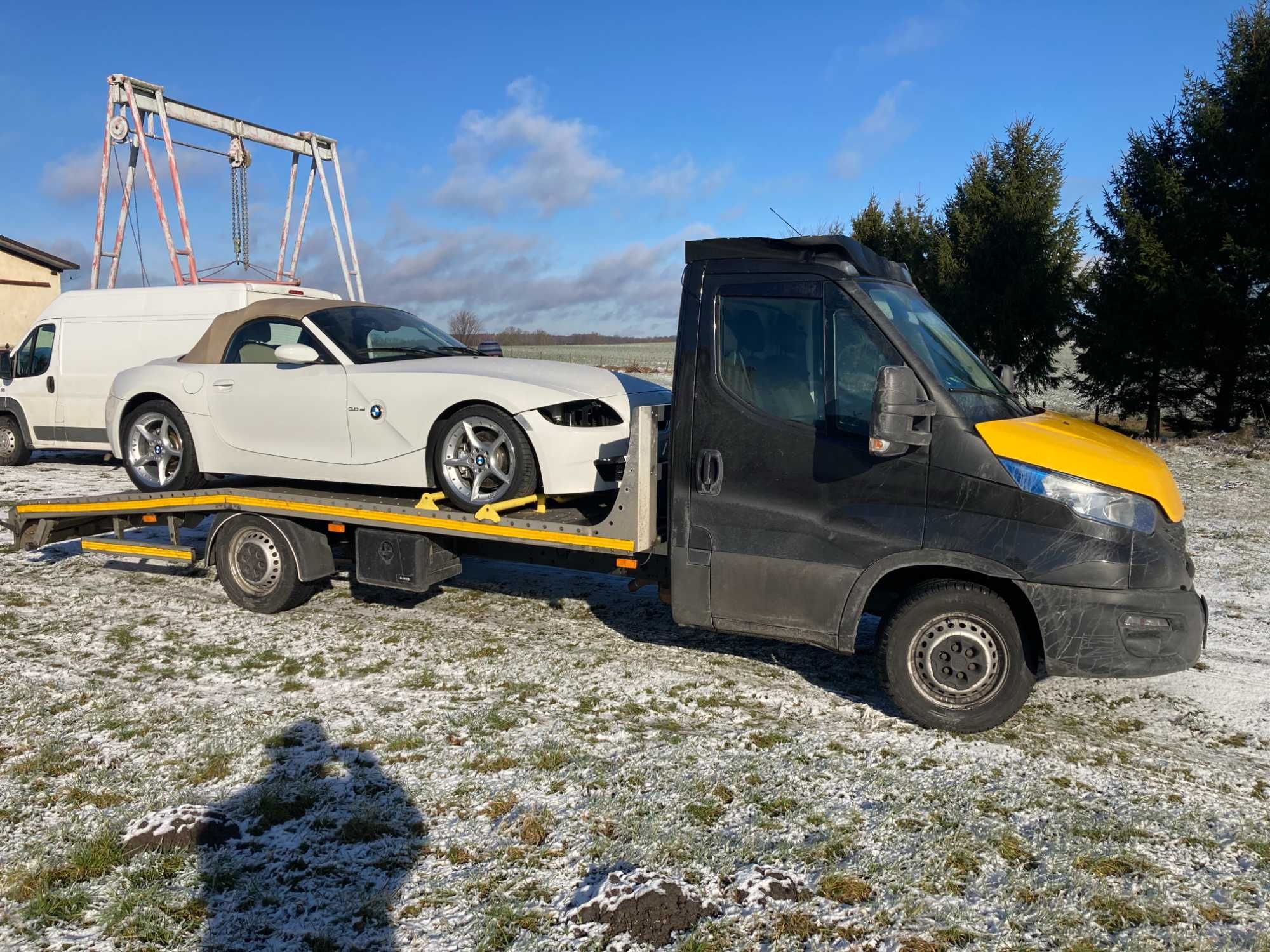 Auto pomoc Września Autolaweta  Września  Laweta Import pojazdów