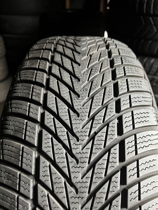 215/55 R17 Goodyear UltraGrip 7+mm 24рік