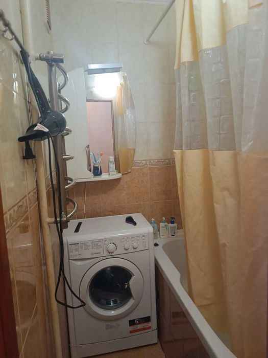 Продаж 2к 46 кв.м ЦЕНТР, Палац Україна, Євроремонт, Меблі та техніка