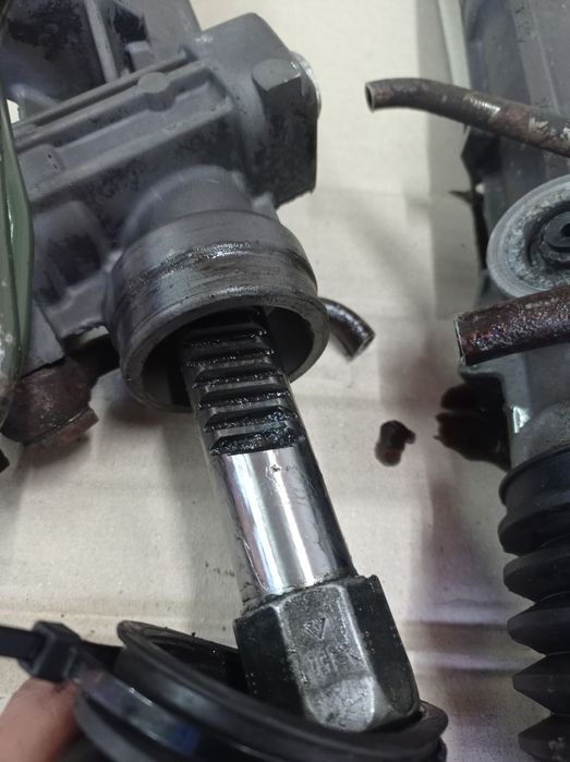 Рульова рейка BMW E36- E46- E39. Рулевая рейка E46-E39