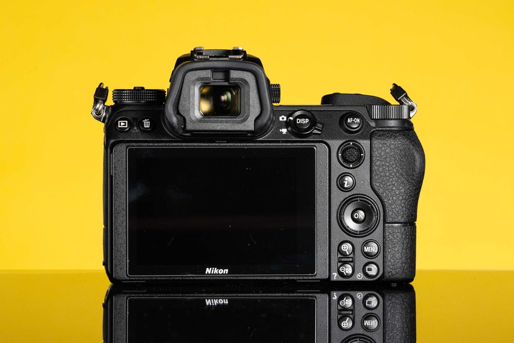 Nikon Z6 + Karta pamięci CFExpress 256 GB + dodatkowy akumulator