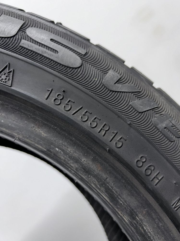 2шт бу всесезон 185/55/R15 7,7мм Kumho Solus Vier