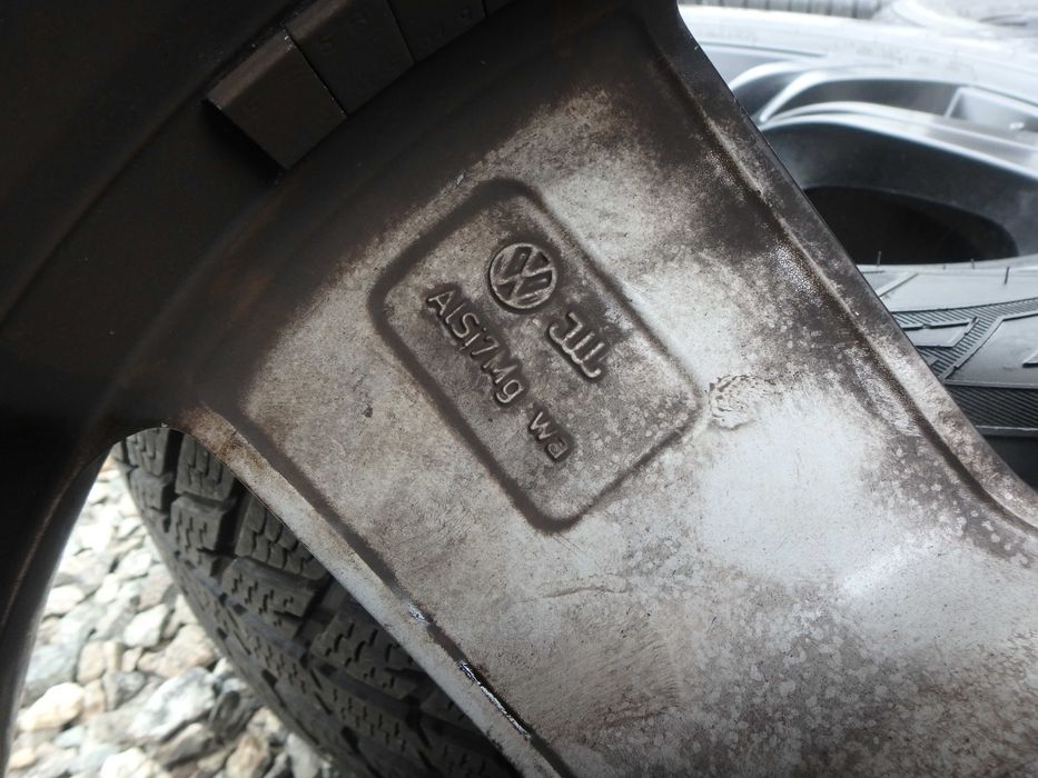 Koła ALuminiowe Letnie 17 cali VW POLO Oryginał 215/40r17 Dunlop