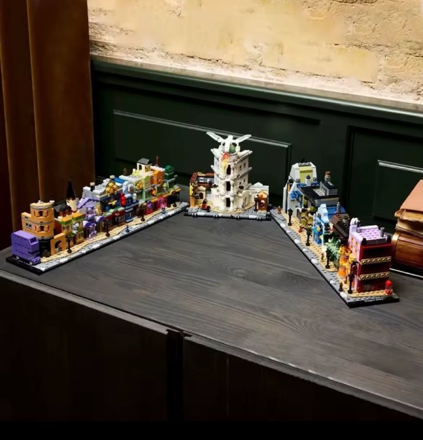 LEGO Harry Potter «Алея Діаґон. Чаклунські крамниці» (76444) 2750шт