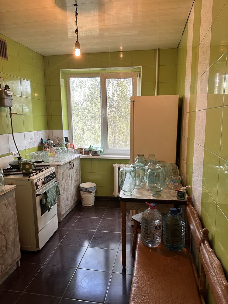 Продам 3 кім.квартиру по вул .Чарівна