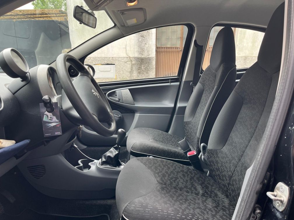 Peugeot 107 1.0 Gasolina 2011