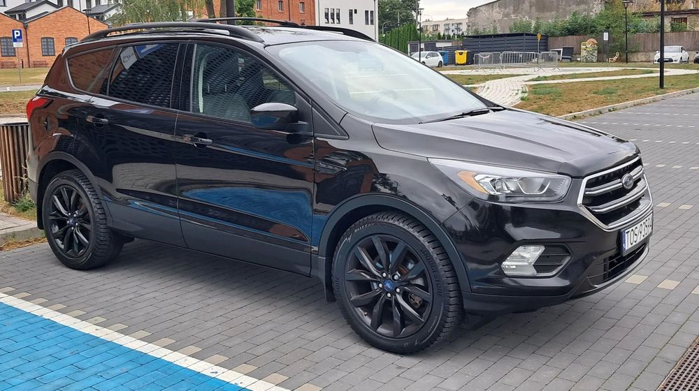 Ford Escape AWD SE Black Edition
