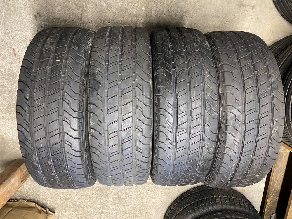 215/65R16C  Continental ContiVanContact 100