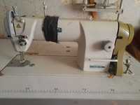 Продам срочно профессиональную швейную машинку "Siruba"