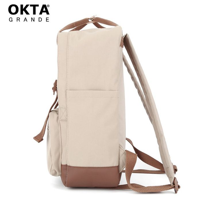 beżowo-brązowy, praktyczny plecak miejski zawieszony na regulowanych