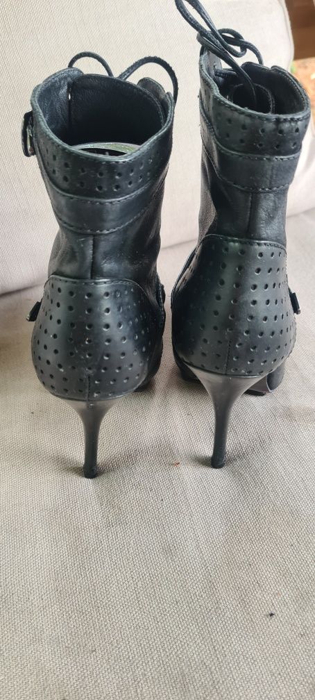 Buty botki Kazar skóra rozm. 39 jesienne