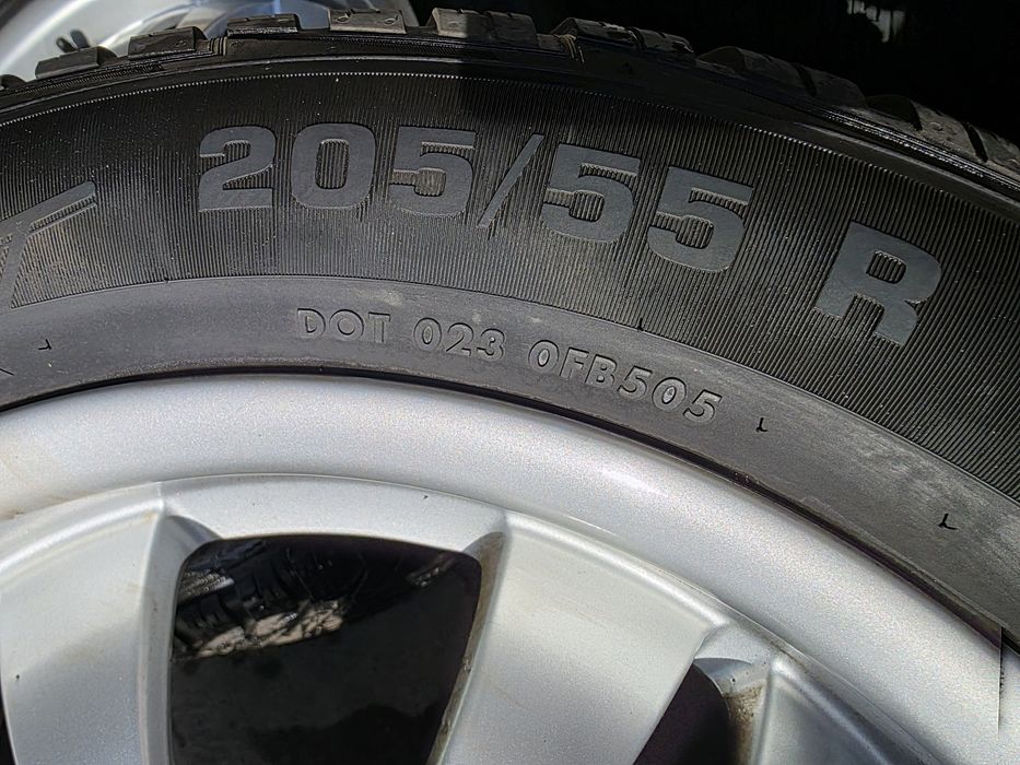 Felgi aluminiowe 16 BMW Styling 154  Opony zimowe Vredestein 205/55r16