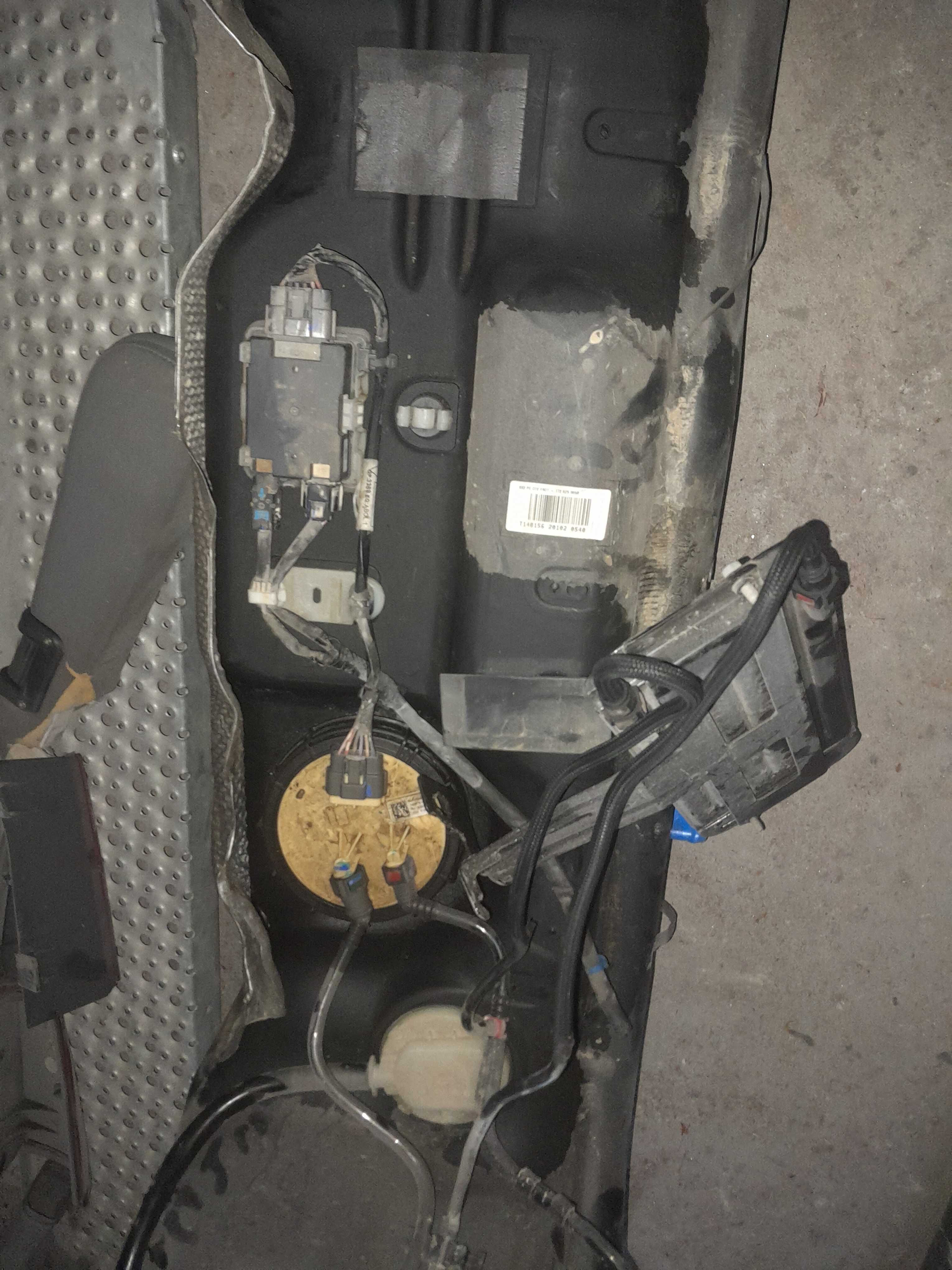 Instalação depósito  de gasóleo renault master