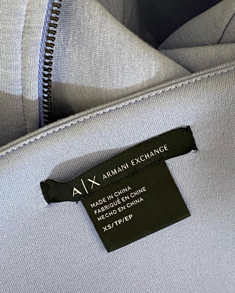 Практично новий костюм, олімпійка з юбкою, Armani. Оригінал